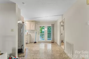 2524 Robinson Rd, Newton, NC 28658 - Photo 2