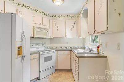 2524 Robinson Road, Newton, NC 28658 - Photo 4