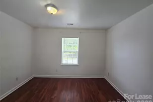 8815 Korniv Dr, Charlotte, NC 28216 - Photo 18