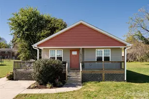 33 Sherman Meadows Dr, East Flat Rock, NC 28726 - Photo 2