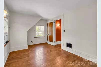 323 Blythe Street, Hendersonville, NC 28739 - Photo 36