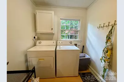 652 Davie Avenue, Statesville, NC 28677 - Photo 14