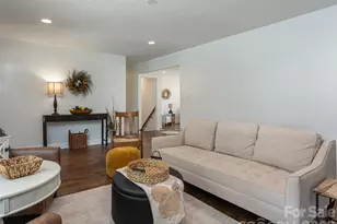21 W Chapel Rd, Asheville, NC 28803 - Photo 8