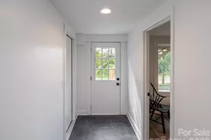 21 W Chapel Rd, Asheville, NC 28803 - Photo 32