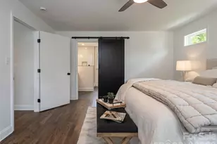21 W Chapel Rd, Asheville, NC 28803 - Photo 18