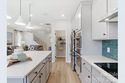 8300 Discovery Lane, Charlotte, NC 28216 - Photo 18