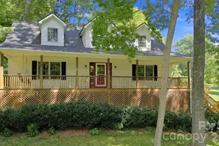 95 Holly Ridge Rd, Waynesville, NC 28786 - Photo 2