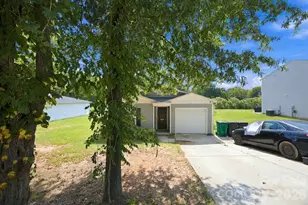 2142 Cindy Ln, Charlotte, NC 28216 - Photo 4