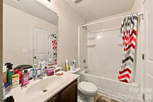 2142 Cindy Ln, Charlotte, NC 28216 - Photo 16