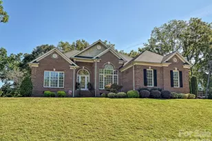 5125 Walnut Grove Ct, Mount Holly, NC 28120 - Photo 1
