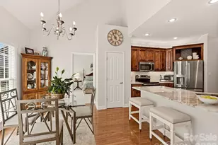 5125 Walnut Grove Ct, Mount Holly, NC 28120 - Photo 8