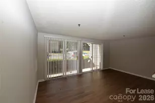 1649 Arlyn Cir, Charlotte, NC 28213 - Photo 4