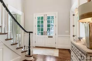 1811 Queens Rd W, Charlotte, NC 28207 - Photo 4