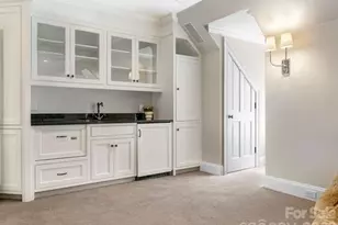1811 Queens Rd W, Charlotte, NC 28207 - Photo 36