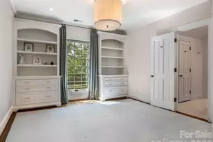 1811 Queens Rd W, Charlotte, NC 28207 - Photo 24