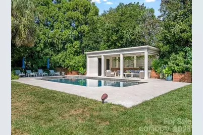 1811 Queens Road W, Charlotte, NC 28207 - Photo 40