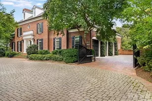 1811 Queens Rd W, Charlotte, NC 28207 - Photo 2