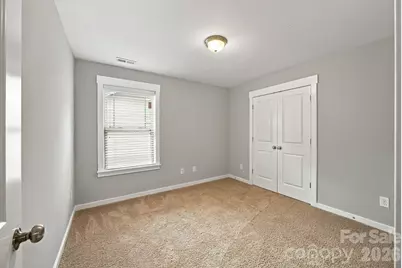 10124 Michael Crossing Drive, Charlotte, NC 28213 - Photo 36