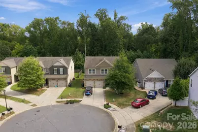 10124 Michael Crossing Drive, Charlotte, NC 28213 - Photo 8