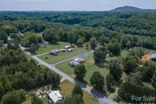 5271 Harris Farm Rd, Hickory, NC 28602 - Photo 14