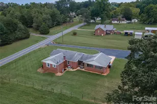 5271 Harris Farm Rd, Hickory, NC 28602 - Photo 12