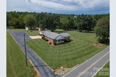 5271 Harris Farm Road, Hickory, NC 28602 - Photo 10