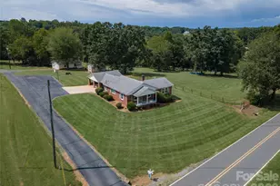 5271 Harris Farm Rd, Hickory, NC 28602 - Photo 10