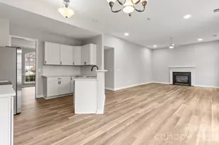 11619 Planters Estates Dr, Charlotte, NC 28278 - Photo 4