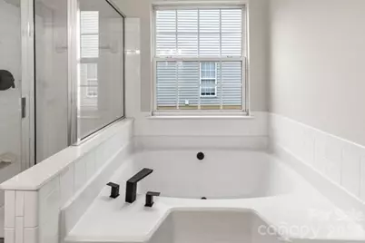 11619 Planters Estates Drive, Charlotte, NC 28278 - Photo 20