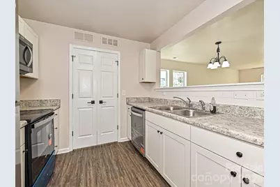 402 Jones Street, Charlotte, NC 28208 - Photo 14