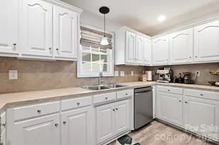 6530 Fly a Way Dr, Denver, NC 28037 - Photo 18