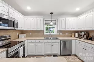 6530 Fly a Way Dr, Denver, NC 28037 - Photo 14