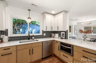 3717 Flowerfield Rd, Charlotte, NC 28210 - Photo 6