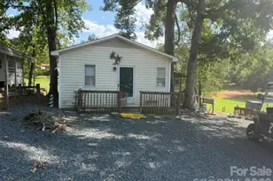 184 Deer Park Rd, Mount Gilead, NC 27306 - Photo 1