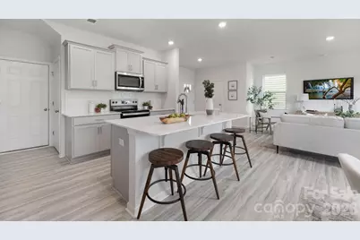 911 S Naughton Street, Chester, SC 29706 - Photo 2