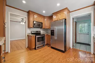 1818 Woodland Dr, Charlotte, NC 28205 - Photo 6
