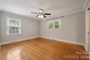 1818 Woodland Dr, Charlotte, NC 28205 - Photo 12