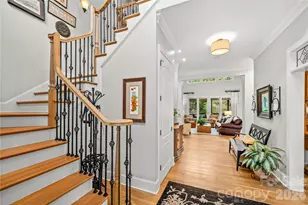 1637 Olmsted Dr, Asheville, NC 28803 - Photo 2