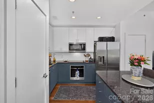 333 W Trade St, Charlotte, NC 28202 - Photo 10