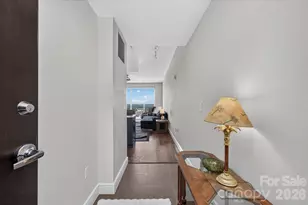 333 W Trade St, Charlotte, NC 28202 - Photo 4