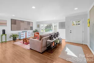 5917 Doncaster Dr, Charlotte, NC 28211 - Photo 2