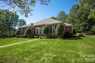 9330 Elverson Dr, Charlotte, NC 28277 - Photo 2