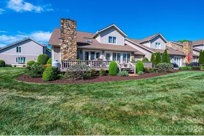 3725 Rock Bridge Drive NE, Conover, NC 28613 - Photo 2