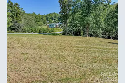 92 Crystal Heights Drive, Hendersonville, NC 28739 - Photo 12