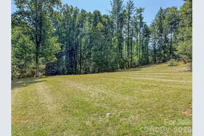 92 Crystal Heights Drive, Hendersonville, NC 28739 - Photo 4