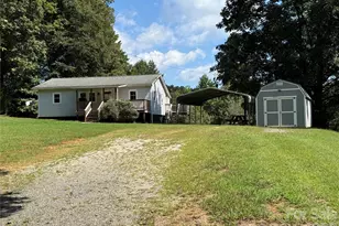 44 Oak Hill Rd, Nebo, NC 28761 - Photo 2