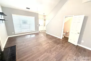 838 Autumn Rain Ln, Charlotte, NC 28209 - Photo 4