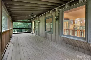 989 Fox Mountain Rd, Columbus, NC 28722 - Photo 10