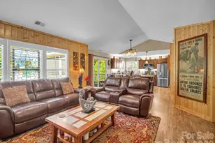 138 Brookwood Creek Dr, Landrum, SC 29356 - Photo 8