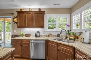 138 Brookwood Creek Dr, Landrum, SC 29356 - Photo 14